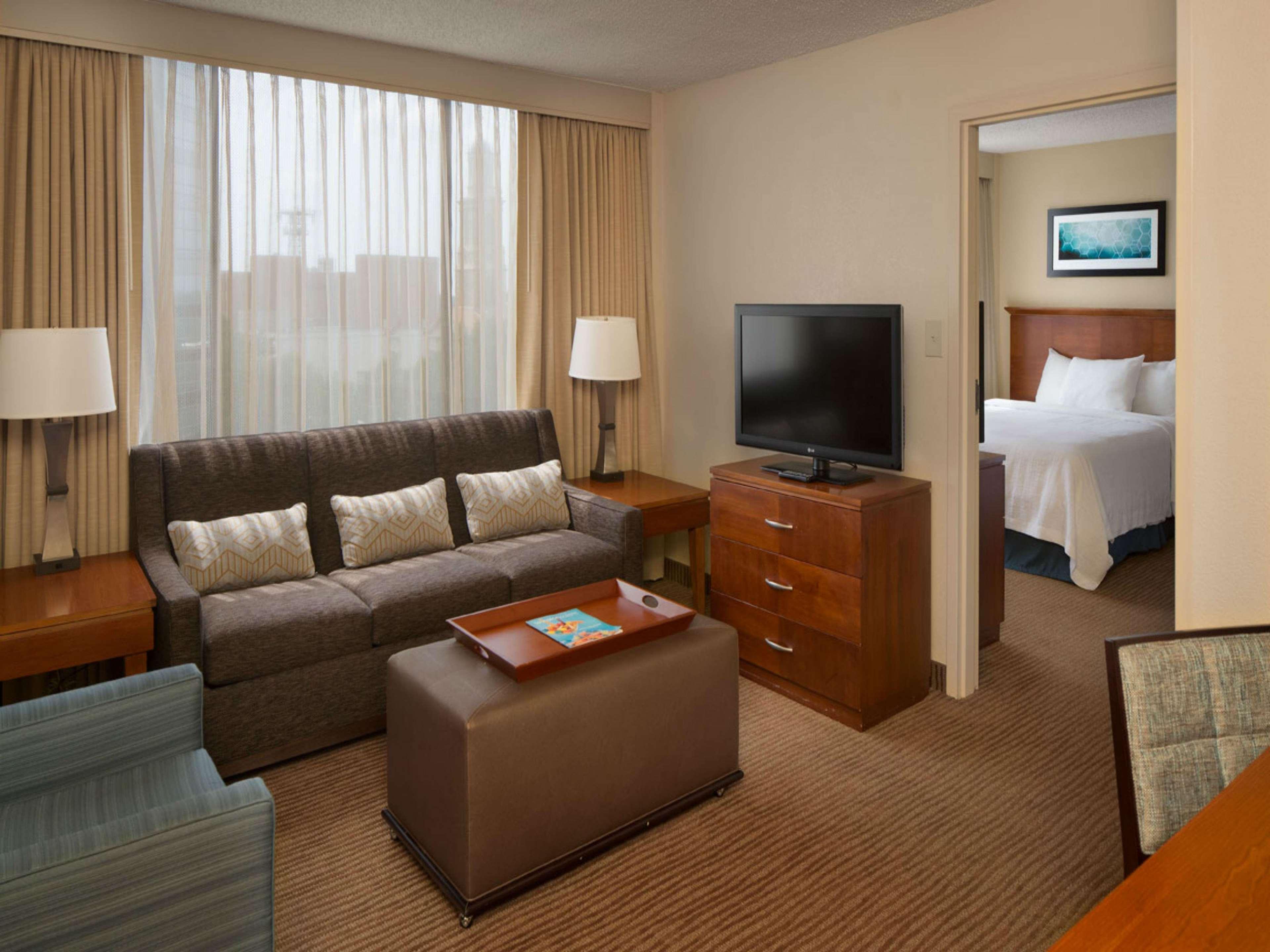 Embassy Suites Winston-Salem Zewnętrze zdjęcie
