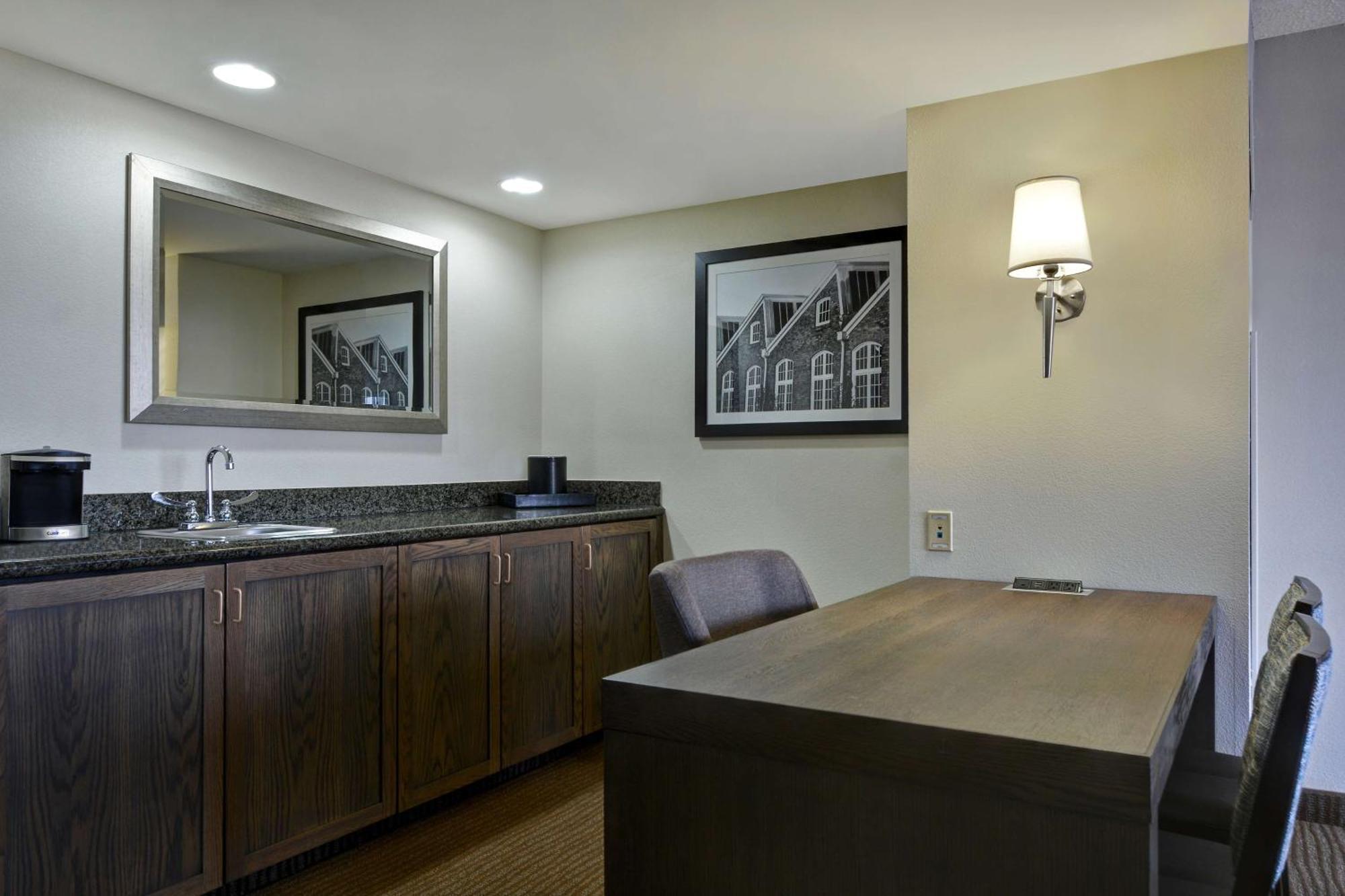 Embassy Suites Winston-Salem Zewnętrze zdjęcie