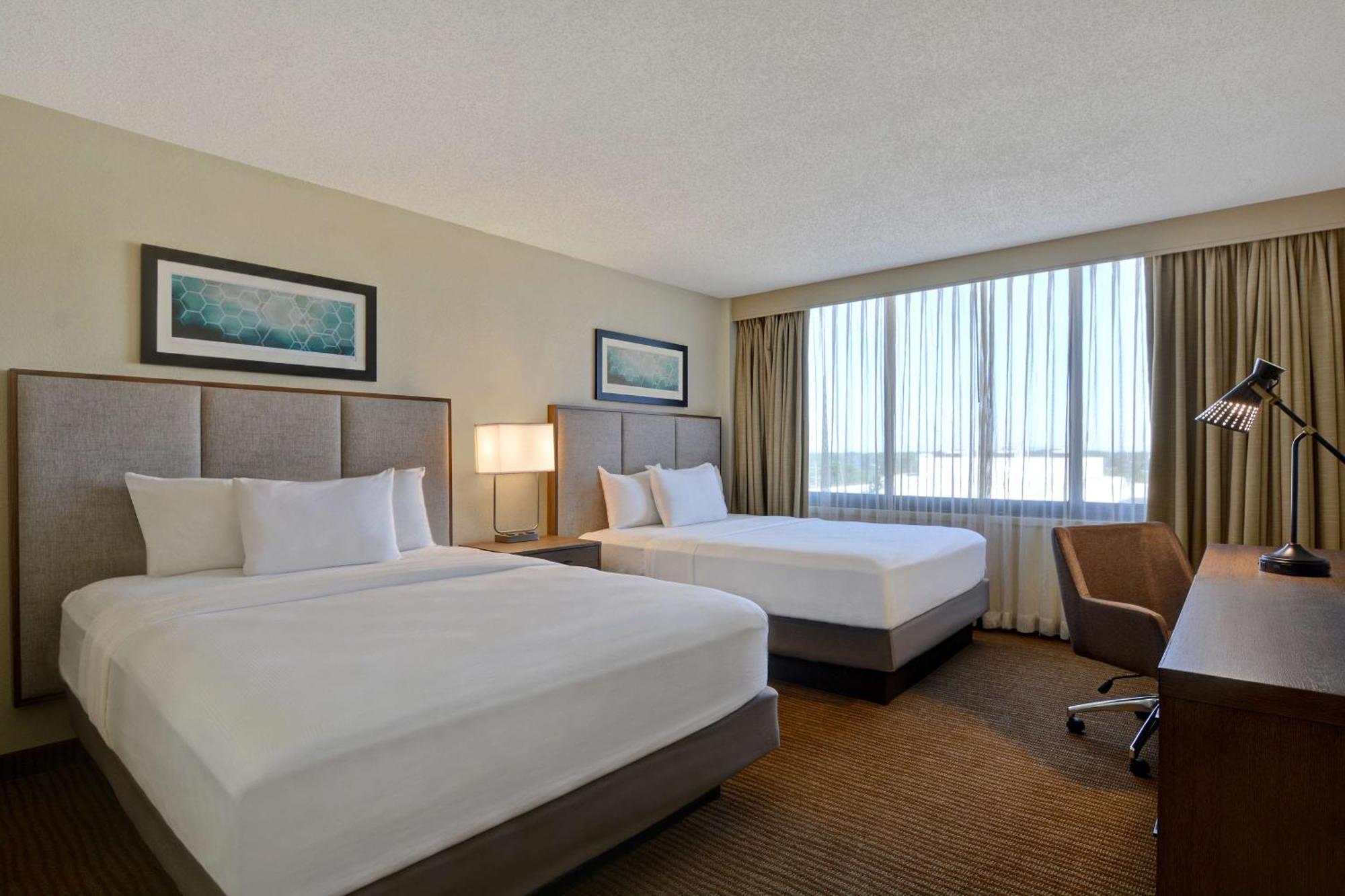 Embassy Suites Winston-Salem Zewnętrze zdjęcie