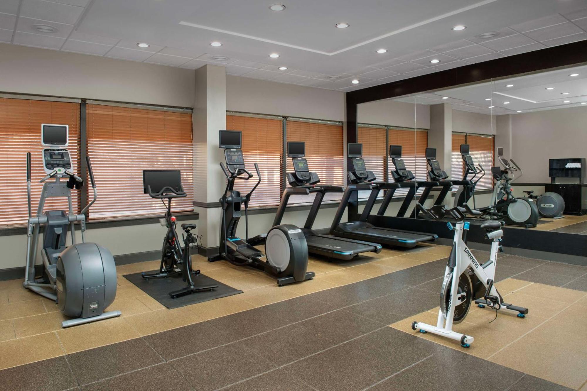 Embassy Suites Winston-Salem Zewnętrze zdjęcie