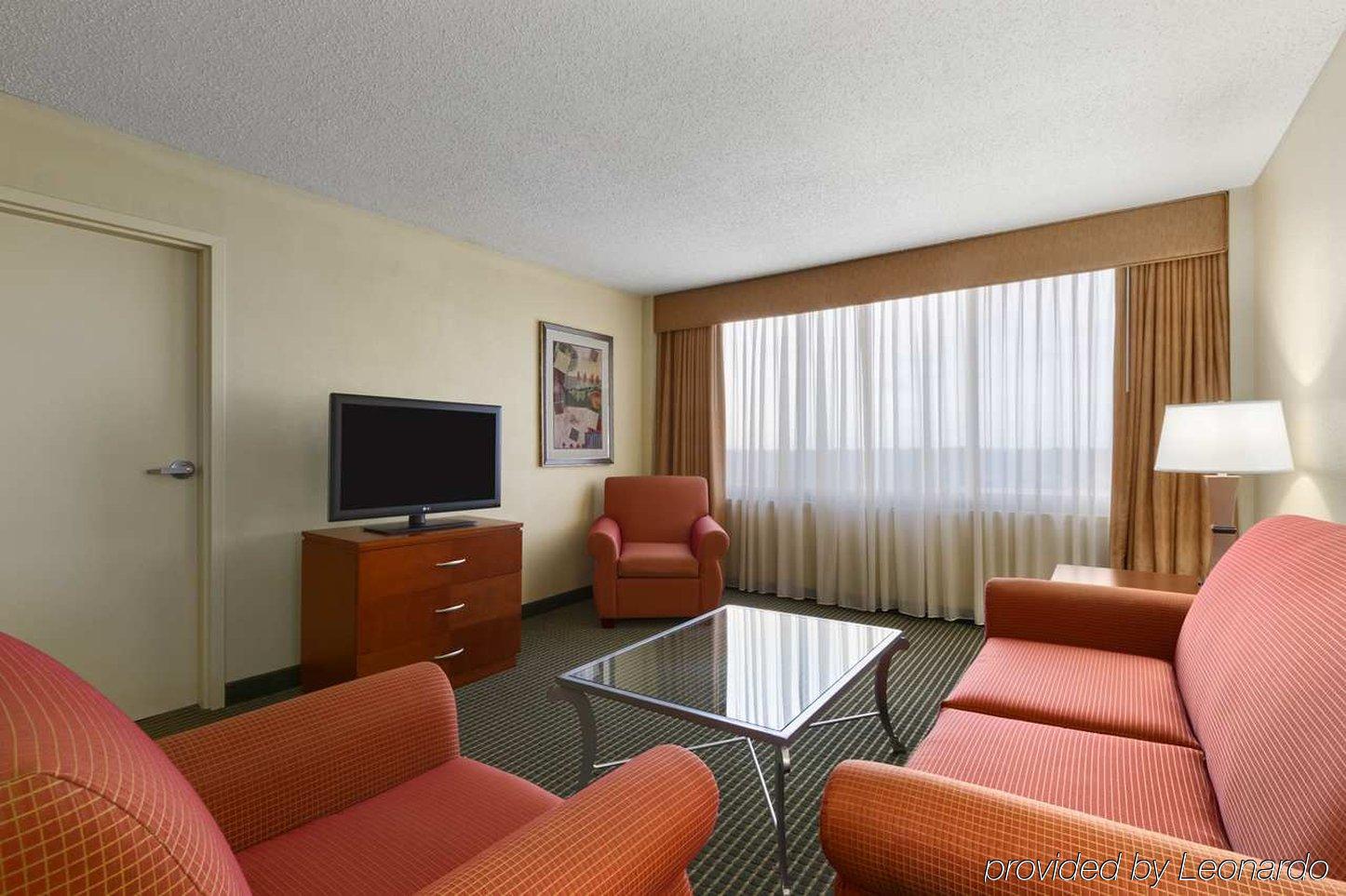 Embassy Suites Winston-Salem Zewnętrze zdjęcie